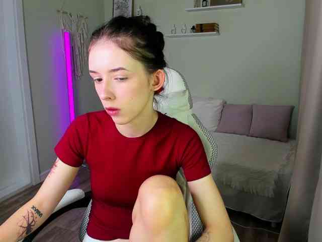 AnnaOddy webcam