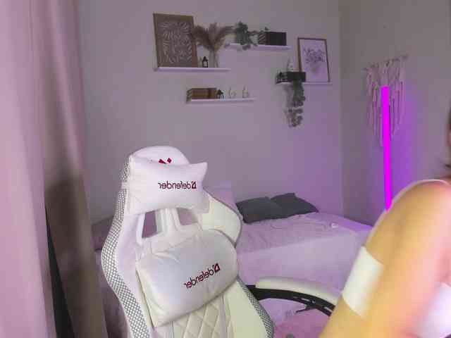 AnnaOddy Live Webcam on BongaCams