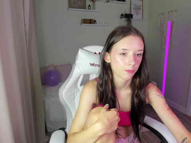 AnnaOddy Sex Cam Show