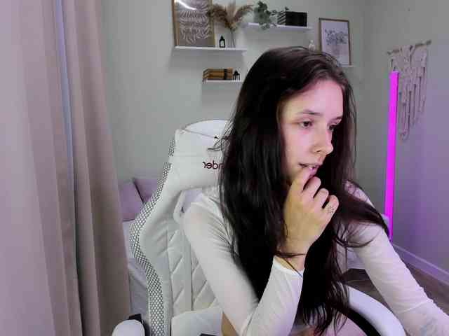 AnnaOddy webcam