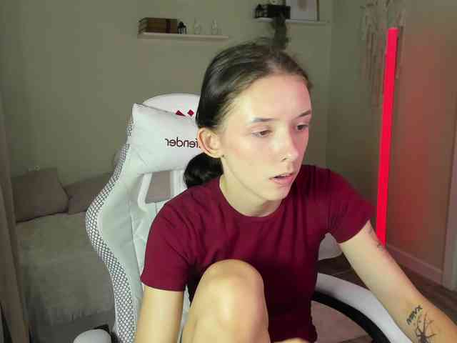 AnnaOddy Sex Cam Show