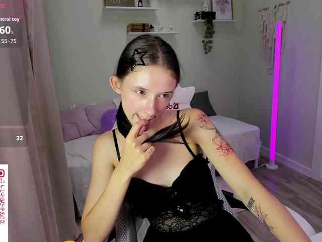 AnnaOddy Sex Cam Show