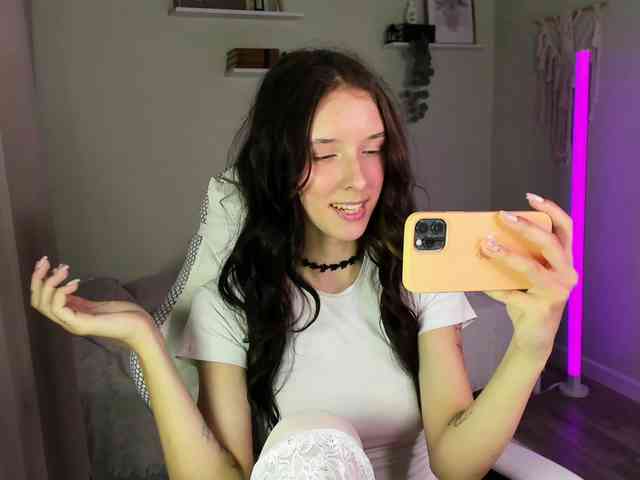 AnnaOddy AnnaOddy