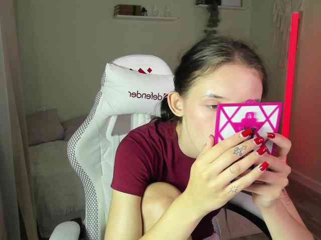 AnnaOddy Sex Cam Show