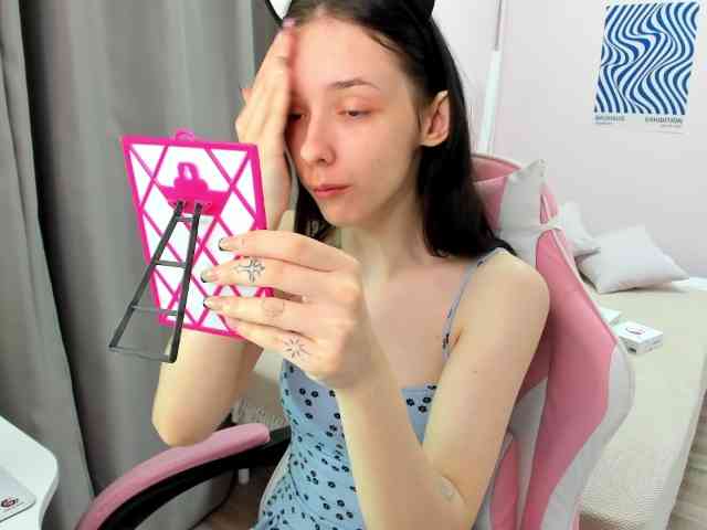 AnnaOddy webcam