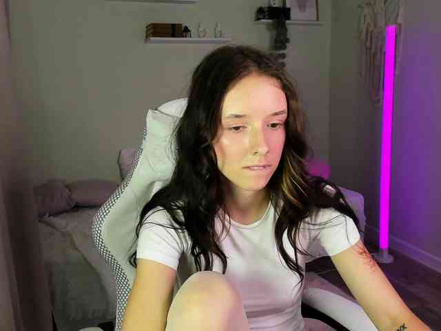 AnnaOddy Sex Cam Show