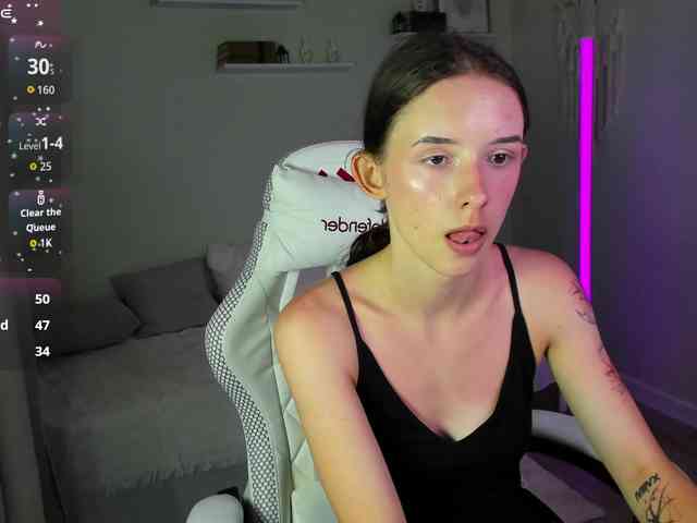 AnnaOddy webcam