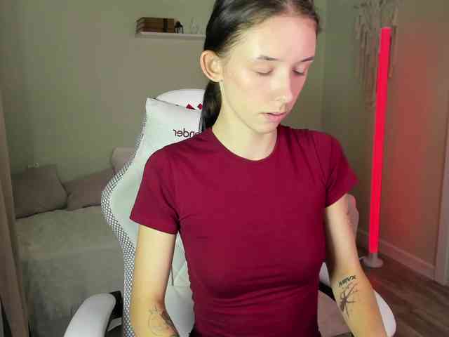 AnnaOddy webcam