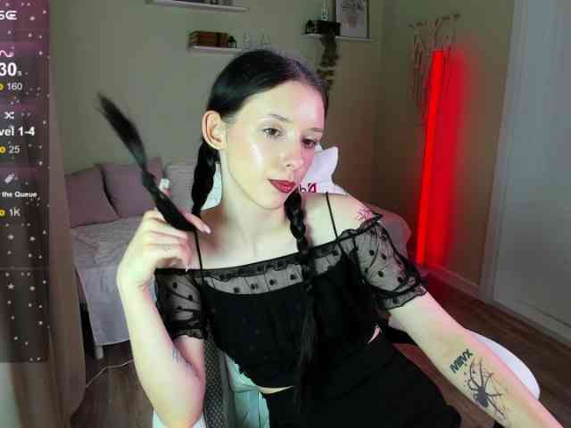 AnnaOddy webcam