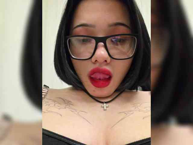 Alexa-Lee webcam