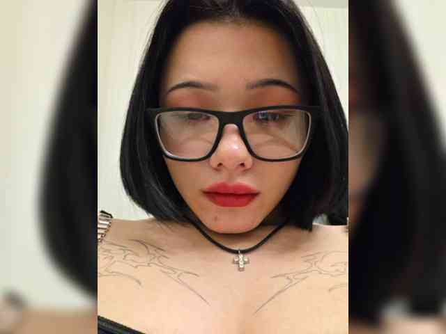 Alexa-Lee webcam