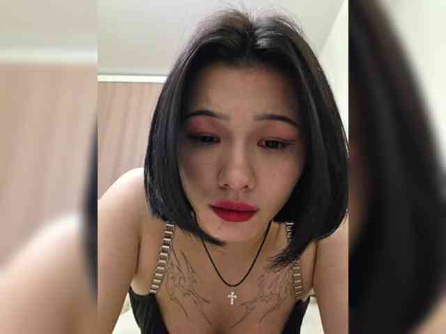 Alexa-Lee webcam