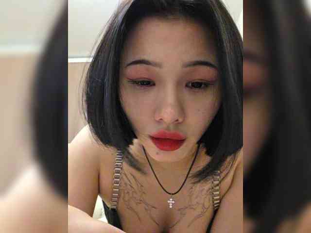 Alexa-Lee webcam