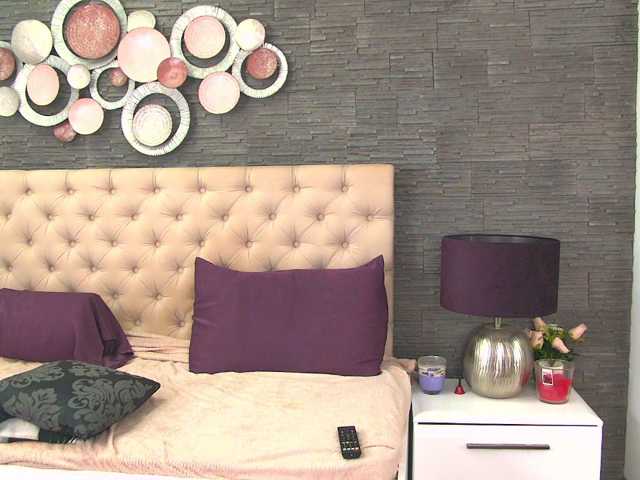Arya-Joy live cam on BongaCams