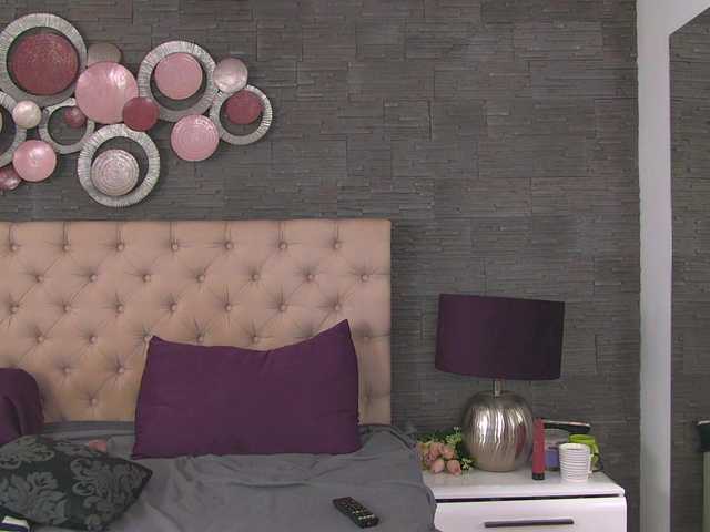 Arya-Joy live cam on BongaCams