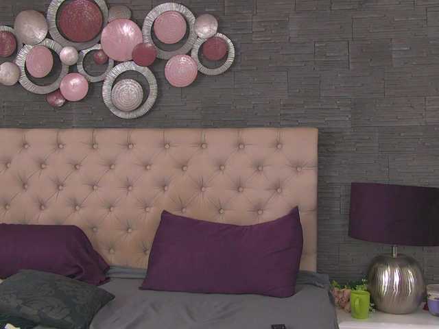 Arya-Joy live webcam show