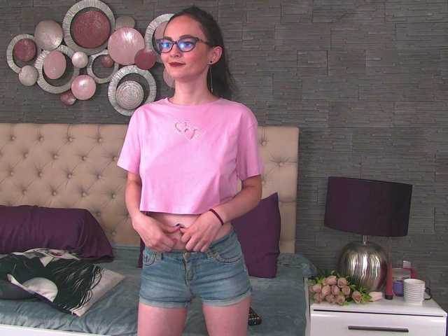 Arya-Joy live cam on BongaCams