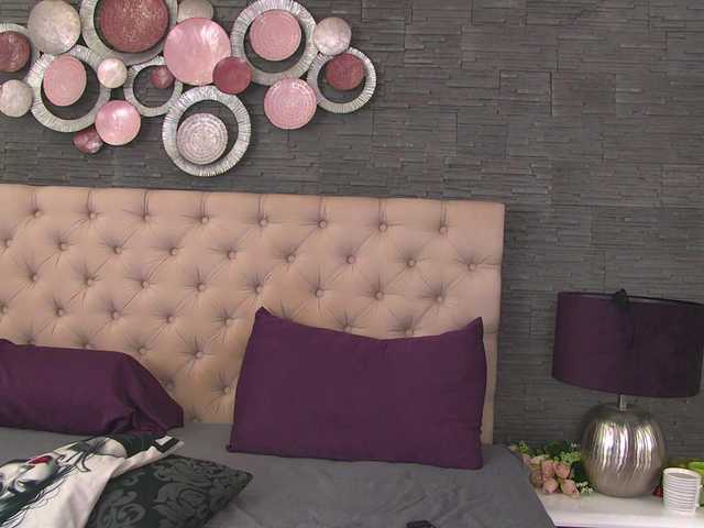 Arya-Joy live cam on BongaCams
