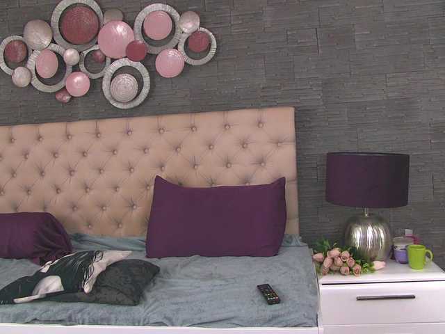 Arya-Joy live cam on BongaCams