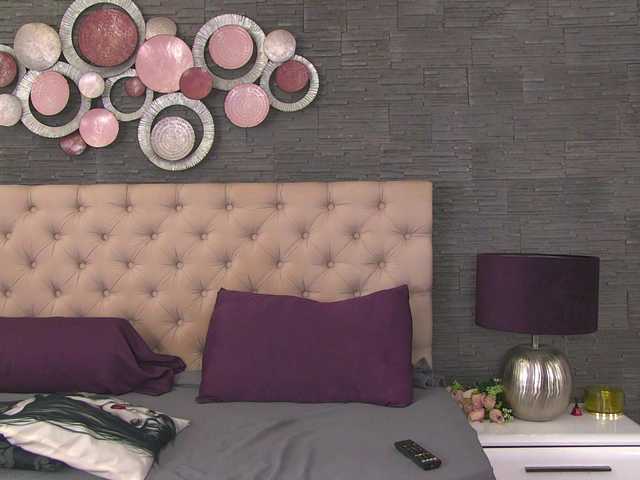 Arya-Joy live cam on BongaCams
