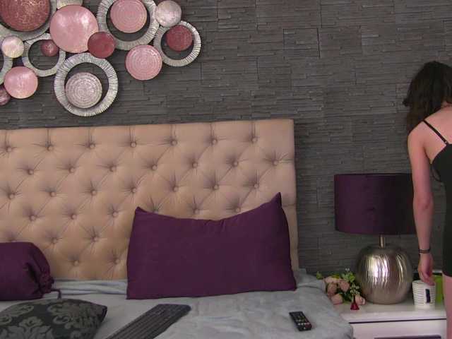 Arya-Joy live cam on BongaCams