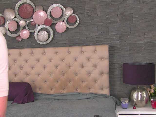 Arya-Joy live cam on BongaCams