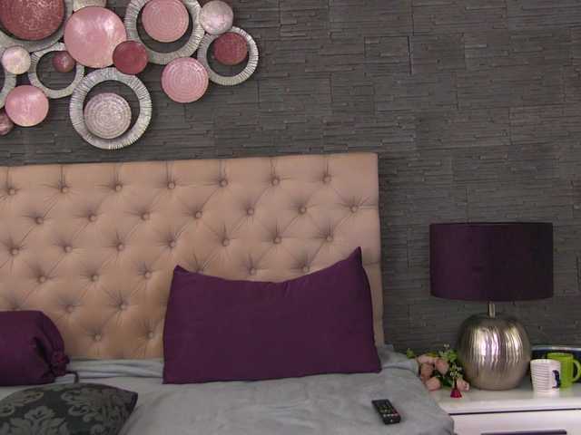 Arya-Joy live cam on BongaCams