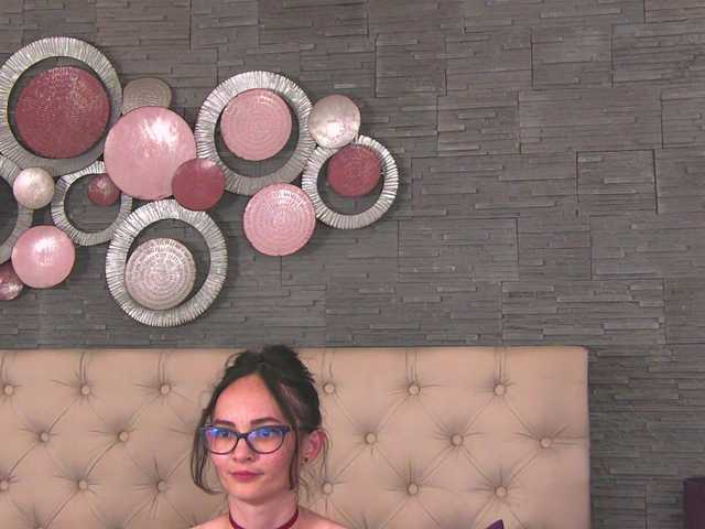 Arya-Joy live cam on BongaCams