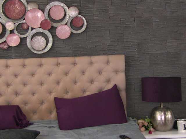 Arya-Joy live cam on BongaCams