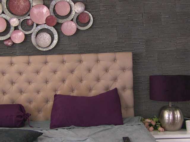 Arya-Joy live cam on BongaCams