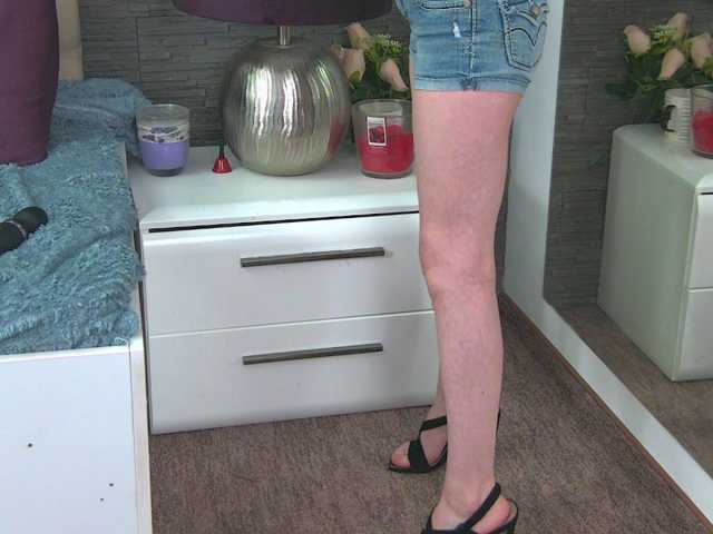 Arya-Joy live cam on BongaCams
