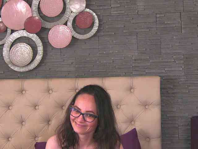 Arya-Joy webcam