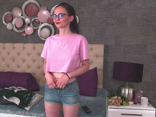 Arya-Joy webcam