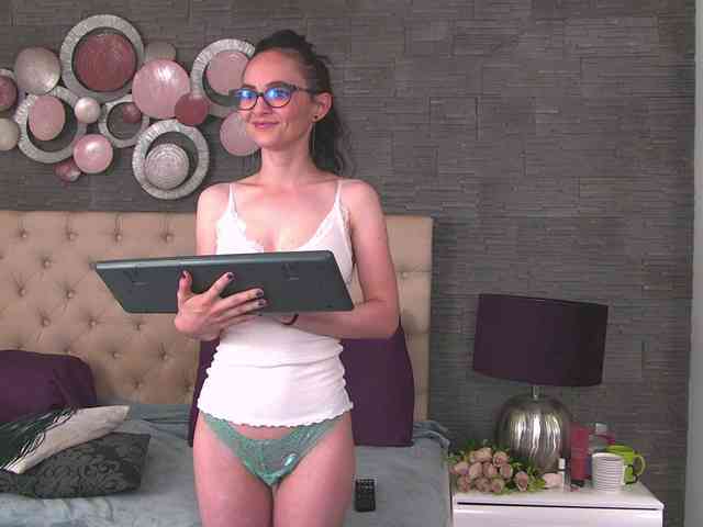 Arya-Joy webcam