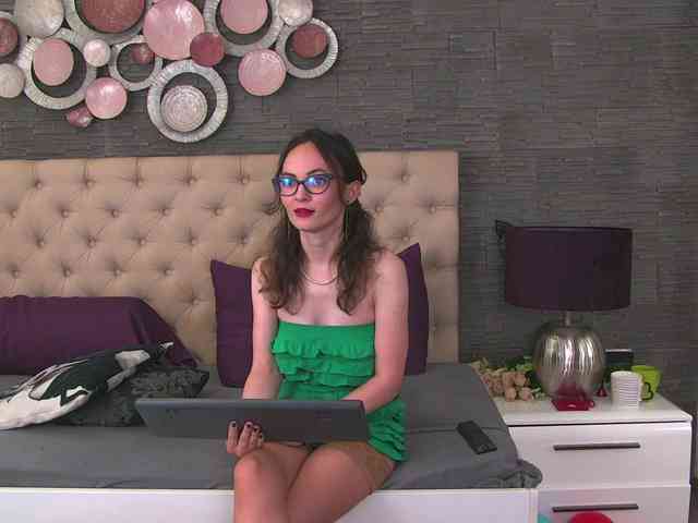 Arya-Joy webcam