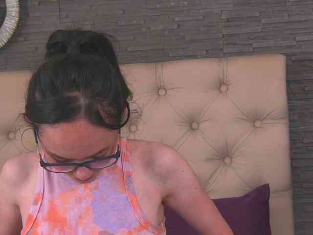 Arya-Joy webcam