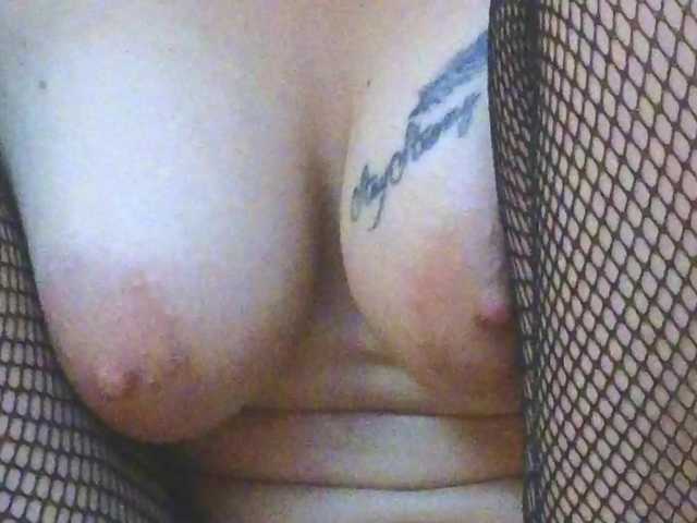 Anasquirt69 live cam on BongaCams