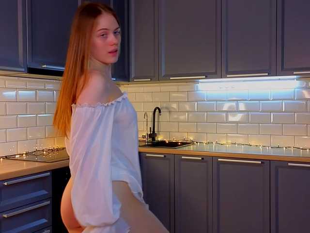  CrystalDiva chat room