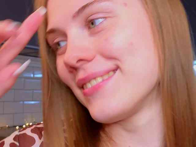CrystalDiva webcam