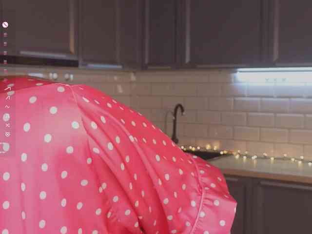 CrystalDiva Live Webcam on BongaCams