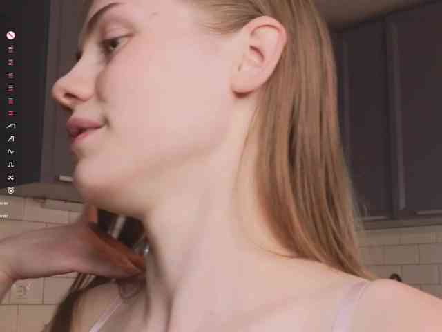 CrystalDiva webcam