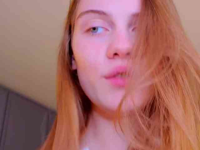 CrystalDiva webcam