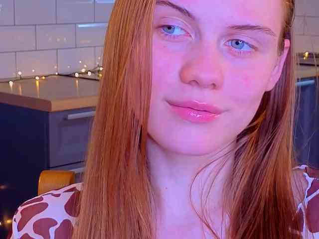 CrystalDiva webcam