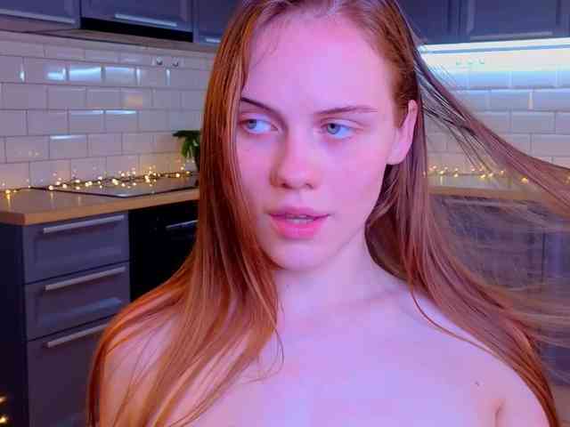 CrystalDiva webcam