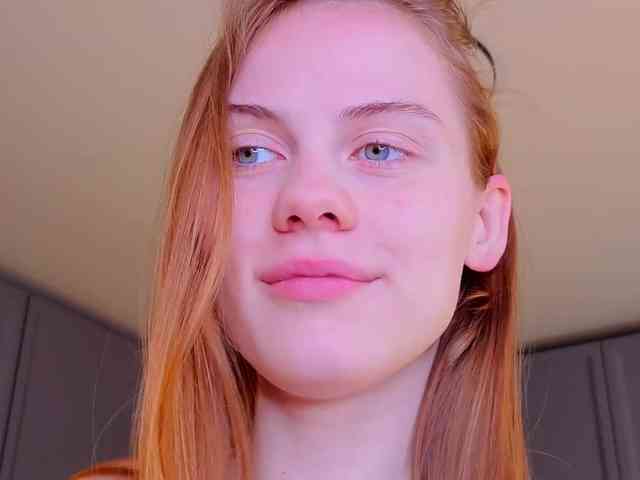 CrystalDiva webcam