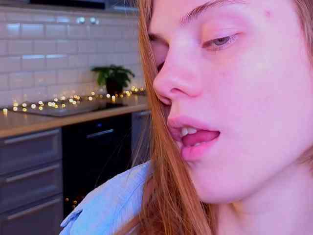 CrystalDiva webcam