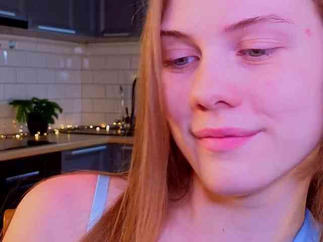 CrystalDiva webcam