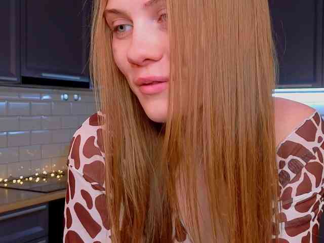 CrystalDiva webcam