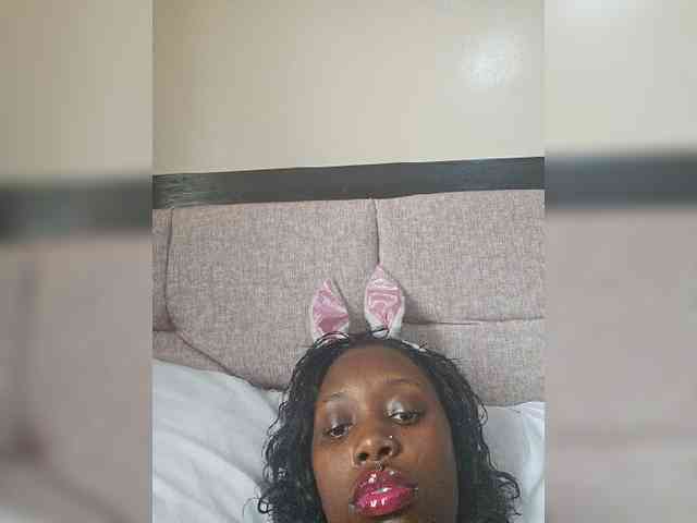 Peachydoll webcam