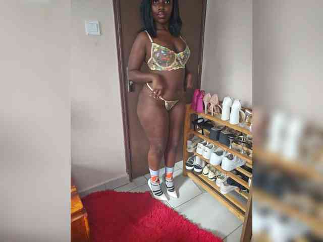 Peachydoll webcam